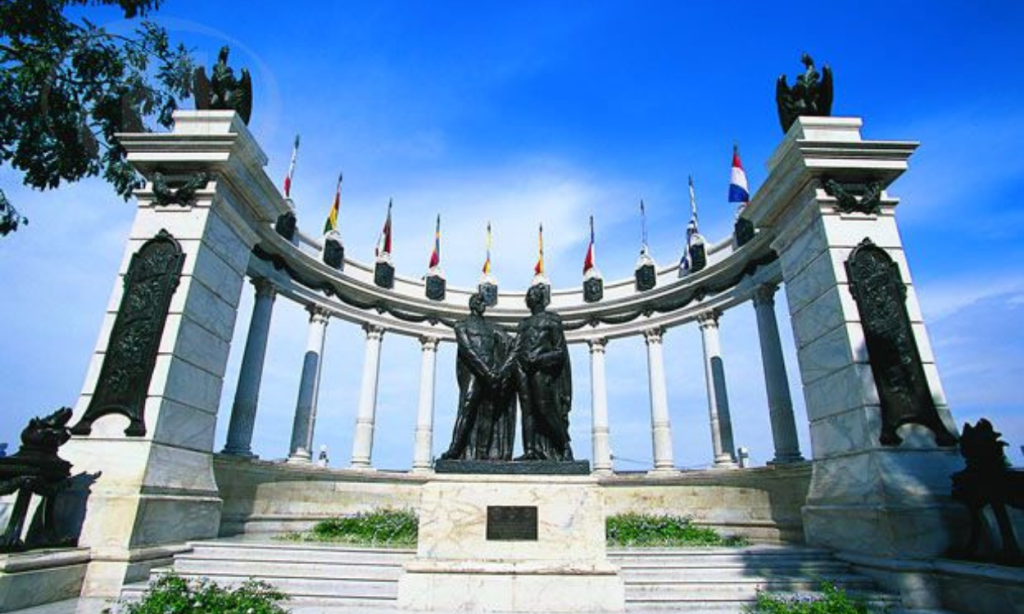 Malecon Simon Bolivar Guayaquil